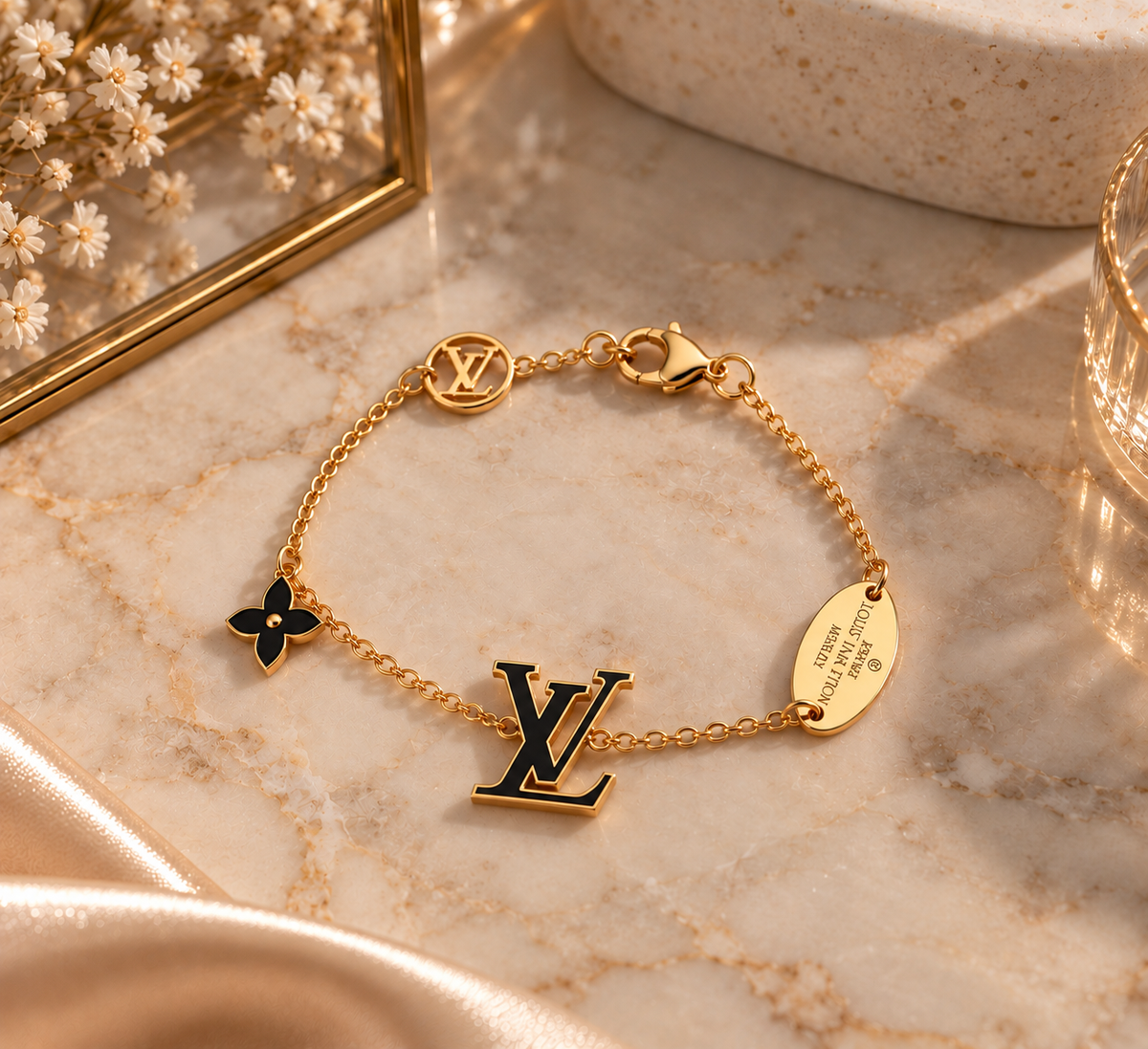 Bracelet Doré Fleur & Détail Noir✨
